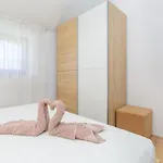 Nensi Villa *